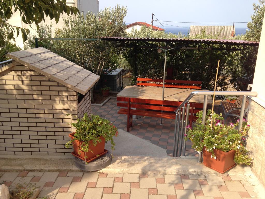 Gala Apartments Omis Exterior photo