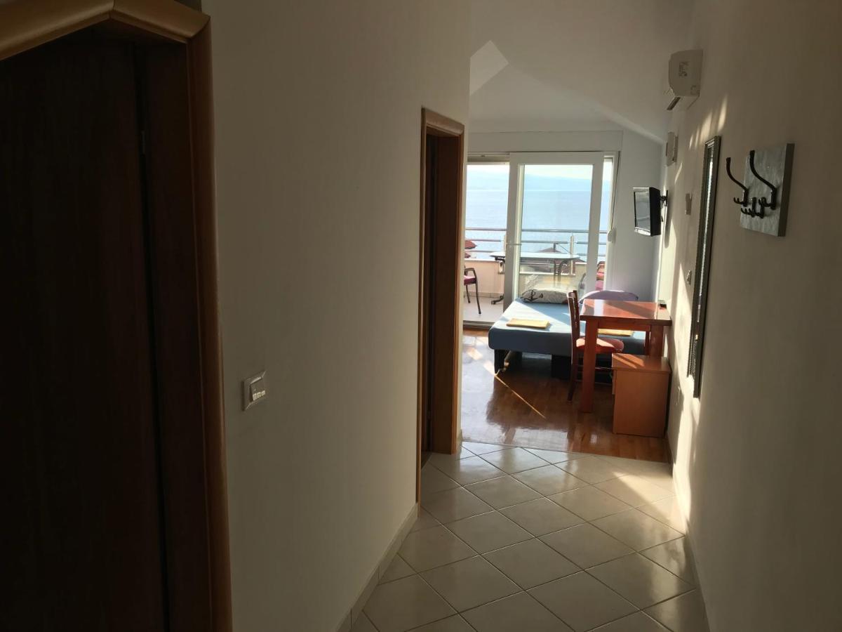 Gala Apartments Omis Exterior photo