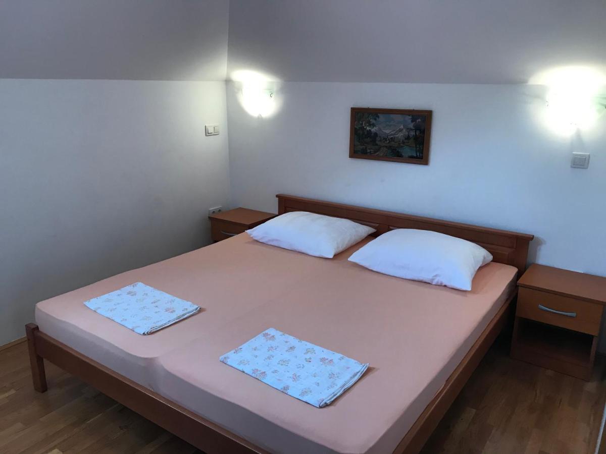 Gala Apartments Omis Exterior photo