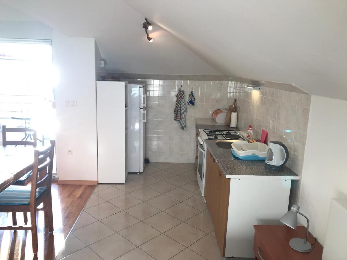 Gala Apartments Omis Exterior photo