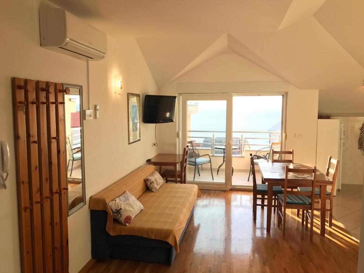 Gala Apartments Omis Exterior photo