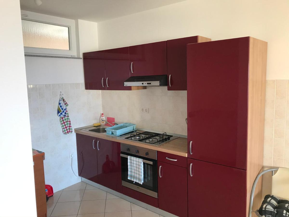 Gala Apartments Omis Exterior photo